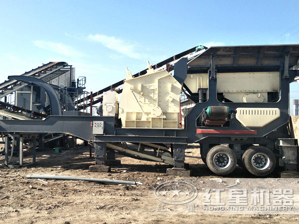 建筑垃圾移动破碎站现场实拍