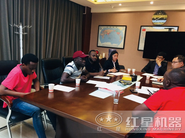 客户来访江南在线手机版（大中国区）洽谈合作
