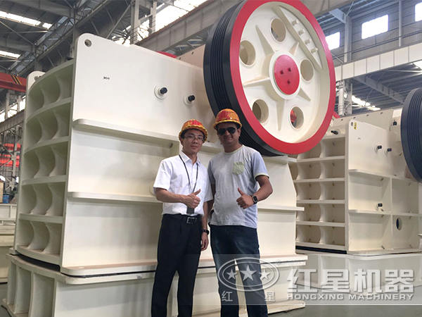 颚式江南在线手机版（大中国区）客户车间留影