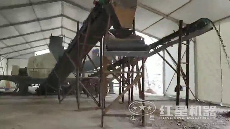 流动石子加工机工作现场